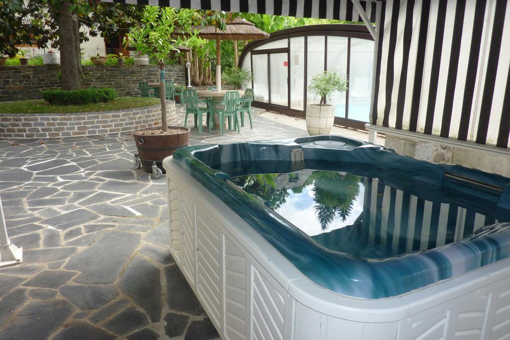 Hotel Du Lion D'Or Entraygues-sur-Truyère Rom bilde