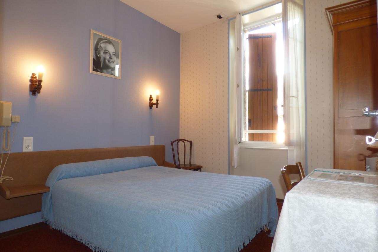 Hotel Du Lion D'Or Entraygues-sur-Truyère Rom bilde
